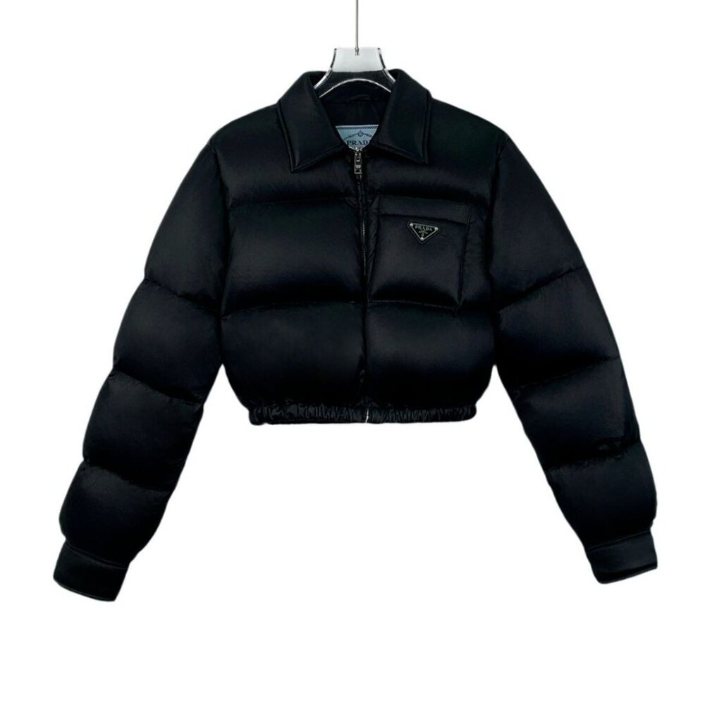 CW0344 Prada Black Nylon Puffer Jacket Cropped Fit With Zipper Closure & Logo